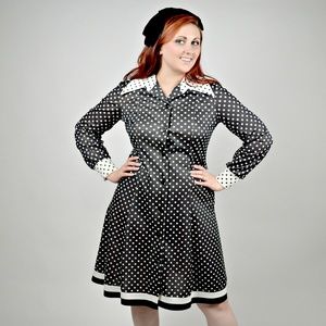 Vintage 80s Black and White Fit and Flare Dress
